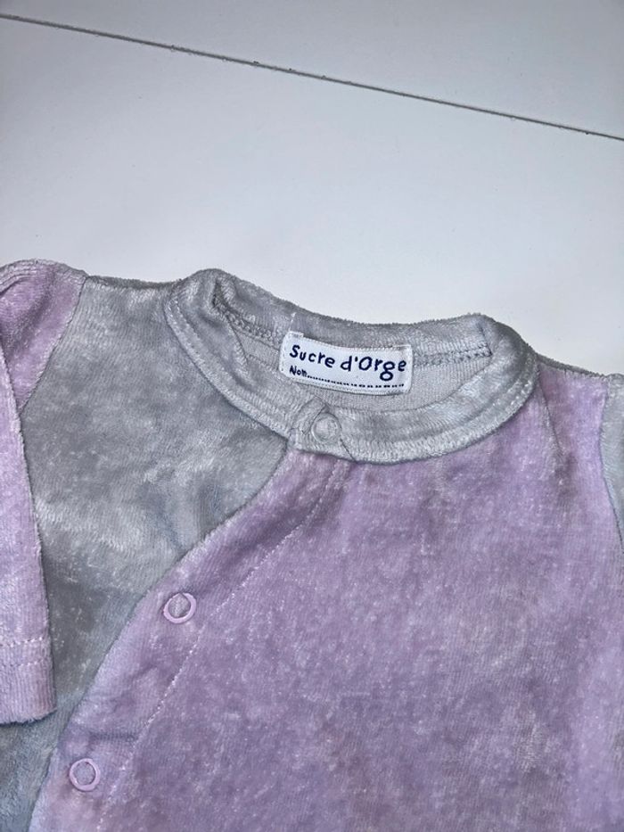 Pyjama 1 mois - photo numéro 2