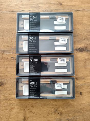 Box kit sushis neuf