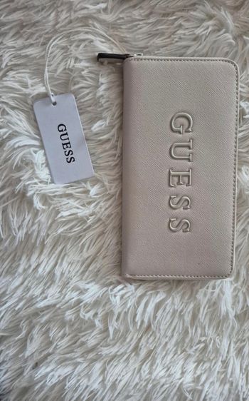 Portefeuille guess neuf