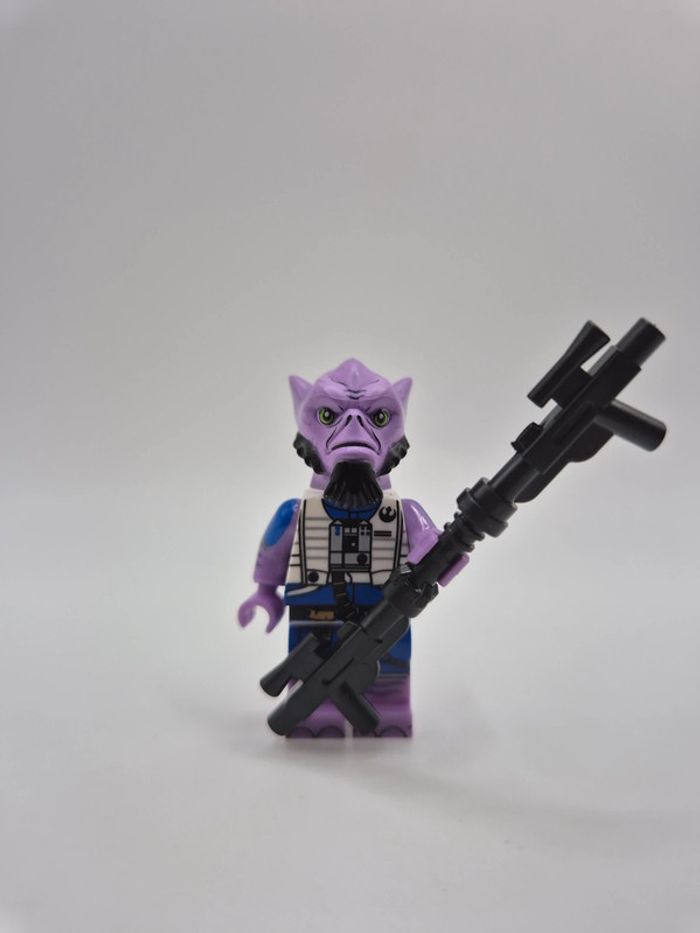 Figurine type lego custom Zeb Orrelios Mandalorian star wars