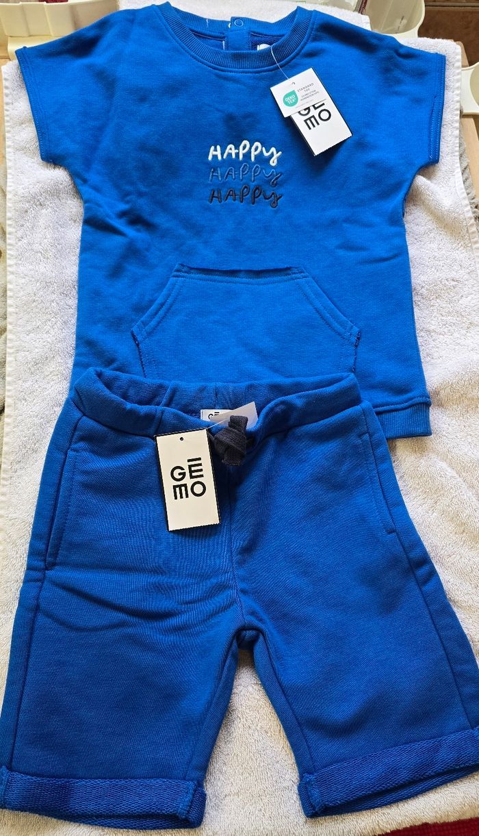 Neufs(non portés) 🏷 superbe ensemble sweat mc et short 4 ans garçon 💙 - photo numéro 2