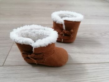Bottillons chaussons camel fourrés style nubuck Grain de blé