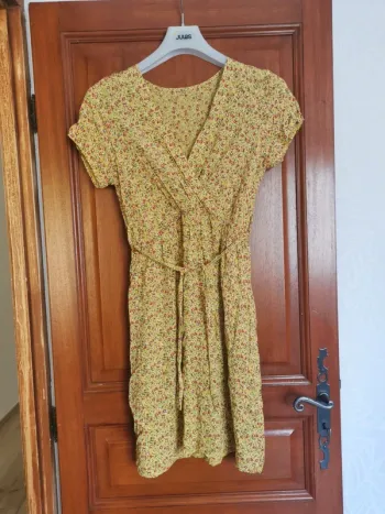 Robe jaune fleuri taille M