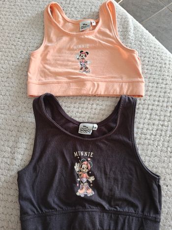 Lot de 2 brassières sport Minnie en 8 ans très bon état 