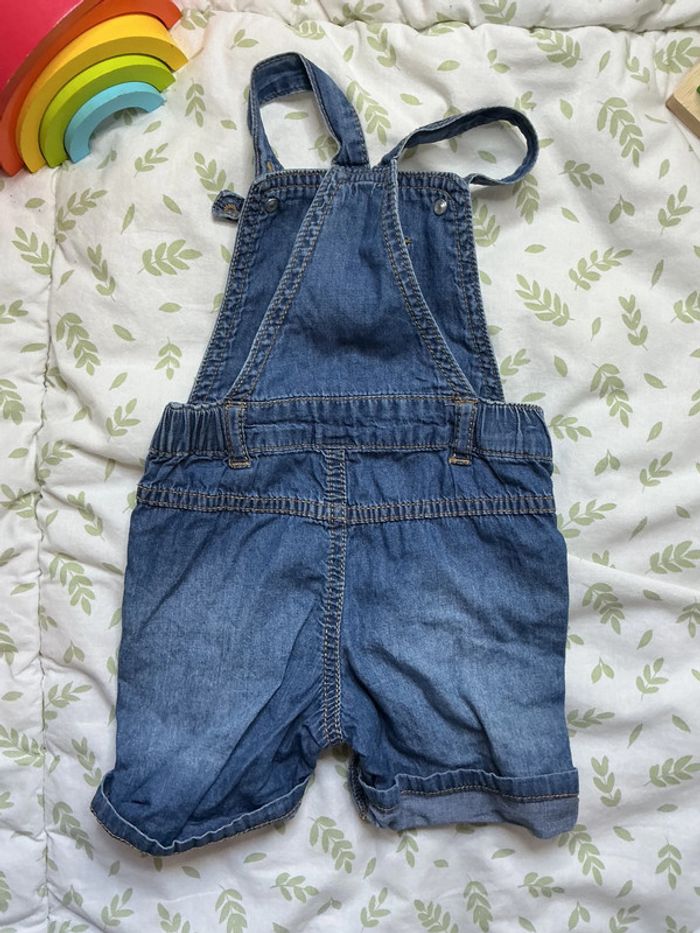 salopette short en jean léger bleu tape à l'oeil 6 mois pressions entre les jambes - photo numéro 7