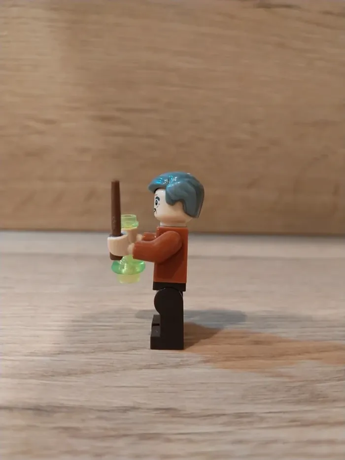 Figurine type lego Professeur Harry Potter - photo numéro 2