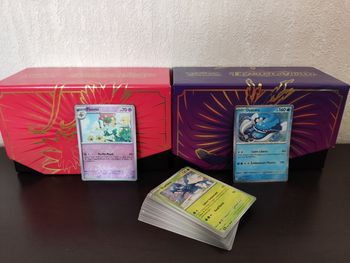 Lot cartes Pokémon Écarlate et Violet + 1 holographique et 1 reverse