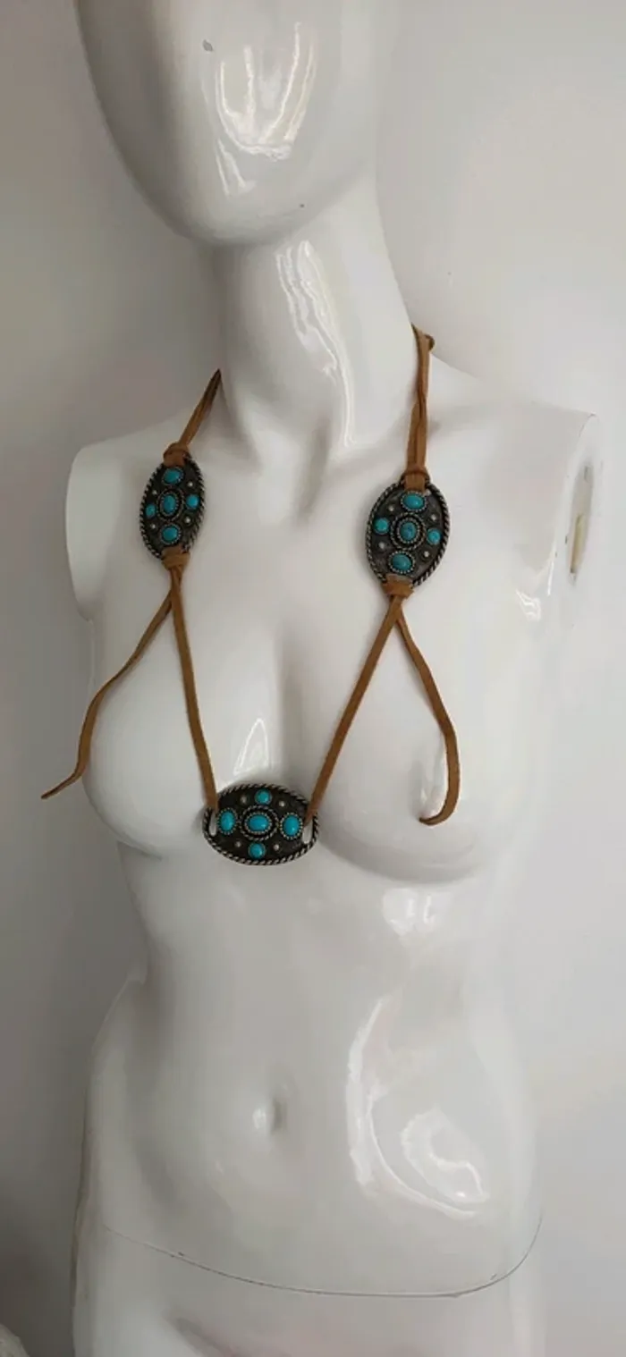 Lots de colliers 'ethniques' marrons (dont 2 avec nacres) - photo numéro 4