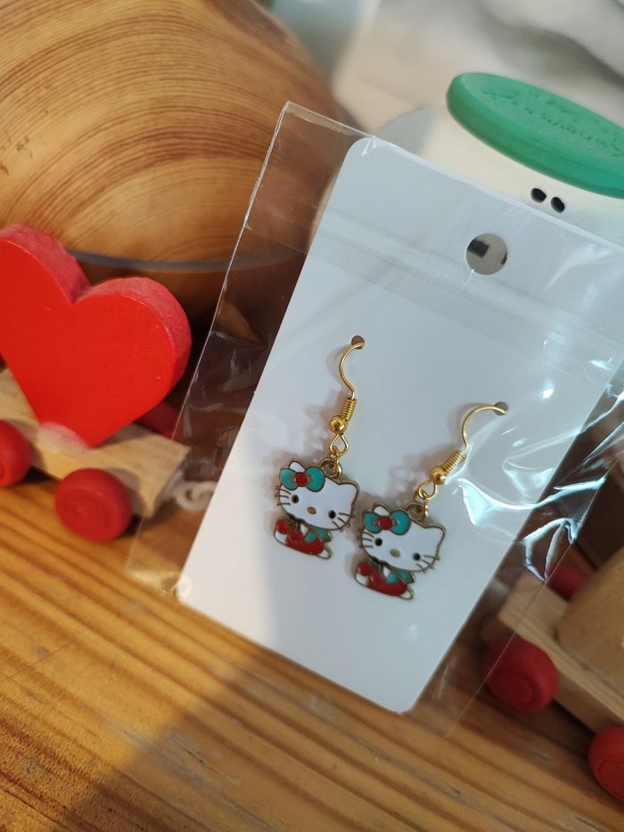 Boucles d'oreilles hello Kitty - photo numéro 2