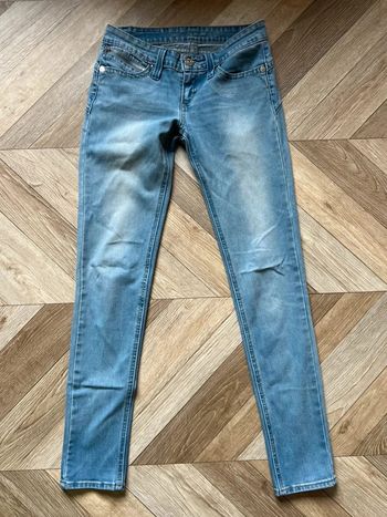 Jean Levi’s skinny clair
