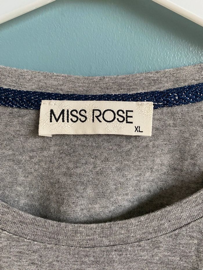 T-shirt miss rose avec petite poche - photo numéro 4