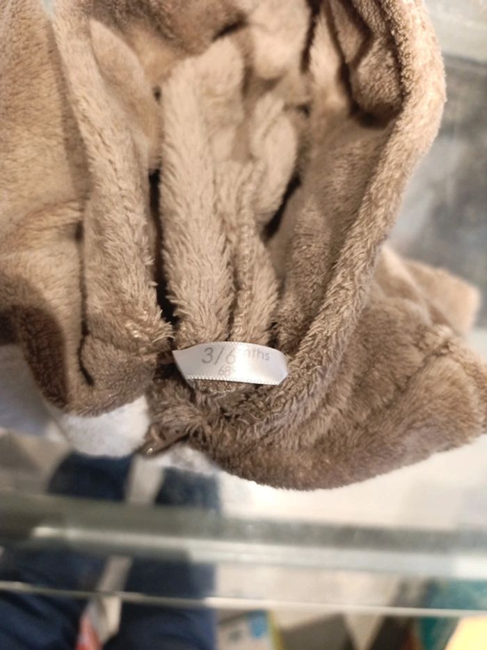 Gilet tout chaud a capuche - photo numéro 3