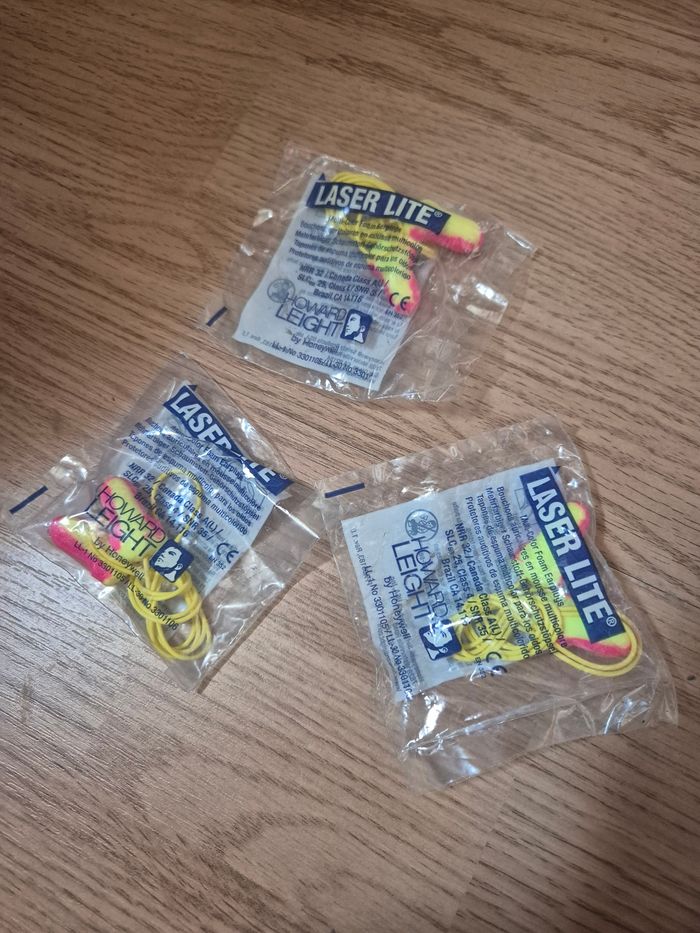 Lot de 3 bouchons d oreille NEUF