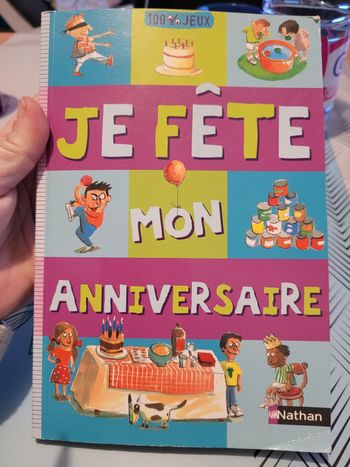 livre je fête mon anniversaire  (2e)