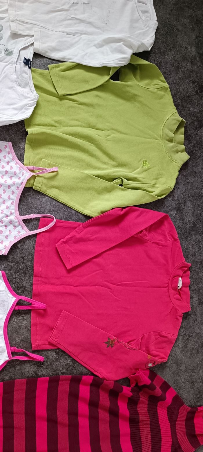Lot vêtements 6 ans - photo numéro 3