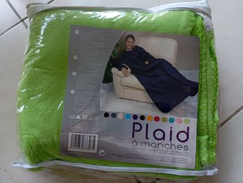 Plaid à manches neuf