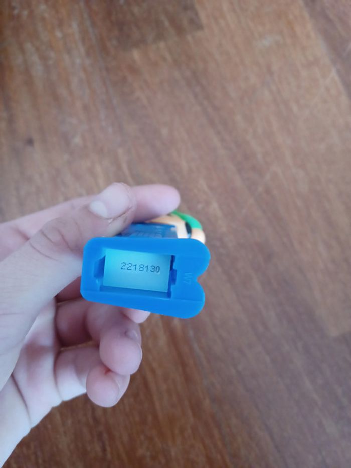 2 distributeurs Pez mario bros et Luigi, en très bon état - photo numéro 7