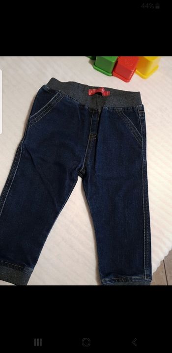 Jean garçon taille 18 mois