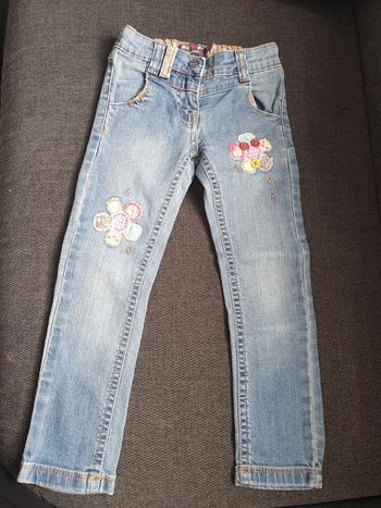 Jean fille à fleurs 🌸 4 ans