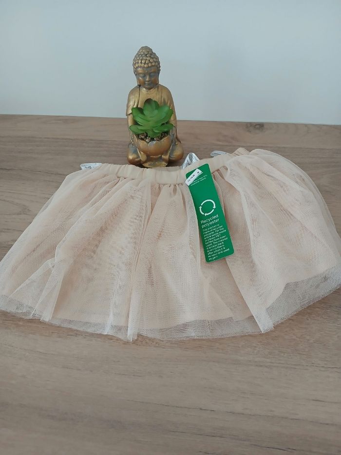 Jupe bébé taille 12/18 mois neuf avec étiquettes