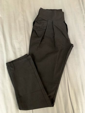 Pantalon détail strass et fermetures éclairs