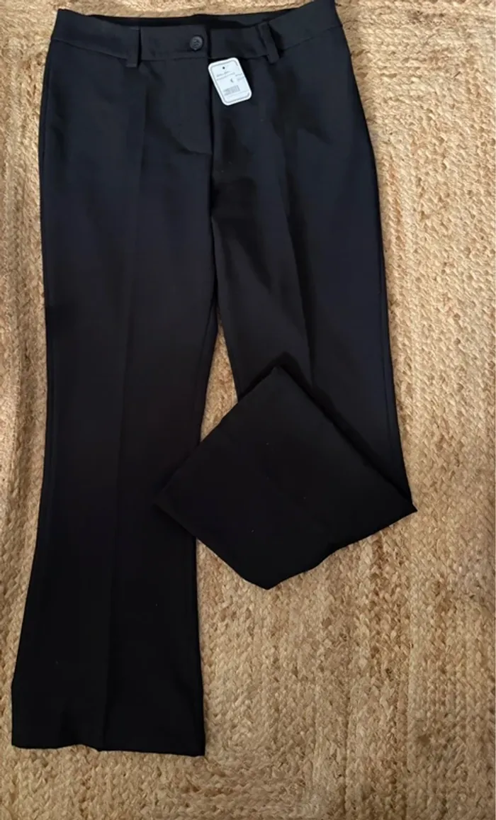 Pantalon Noir Élégant Coupe Droite - Taille 34