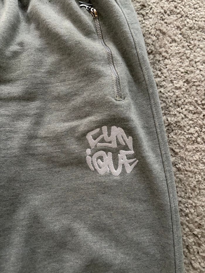 Jogging gris large baggy coupe droite cynique - photo numéro 2