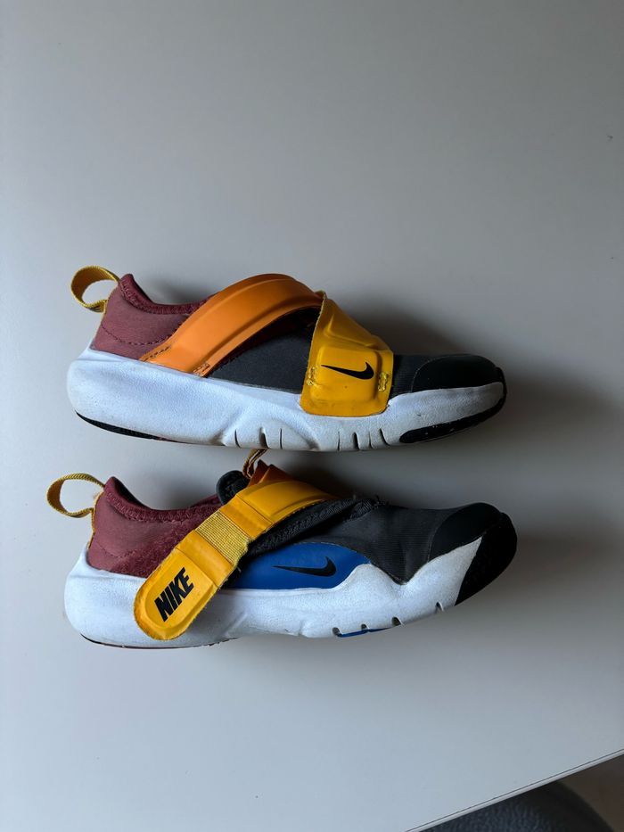 Chaussures Nike sportswear pointure 27 - photo numéro 2