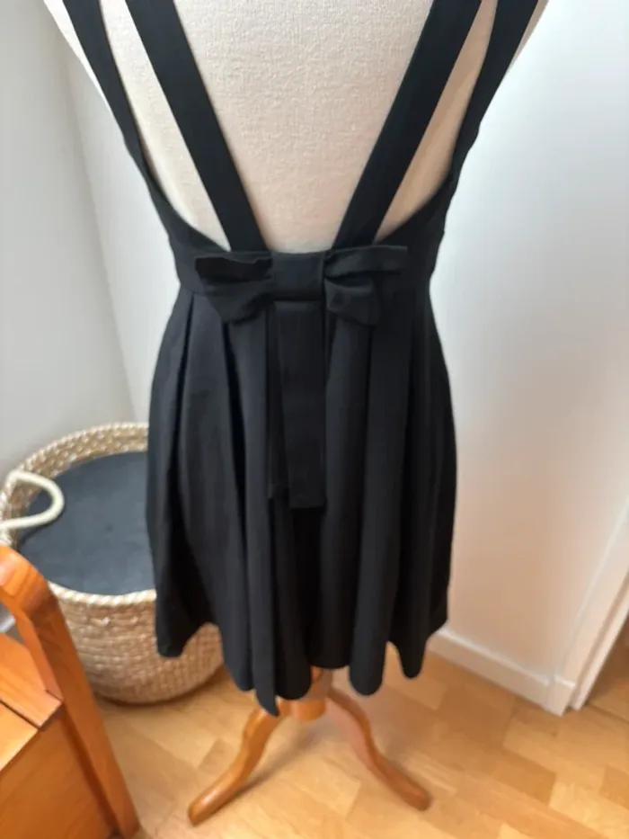 🖤 Robe noire dos croisé avec noeud - modèle Rencontre - Claudie Pierlot 🖤 T38 - photo numéro 10