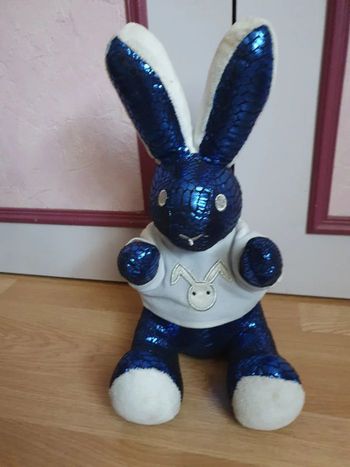 Peluche playboy bleu + strass (h 35+ l15)cm