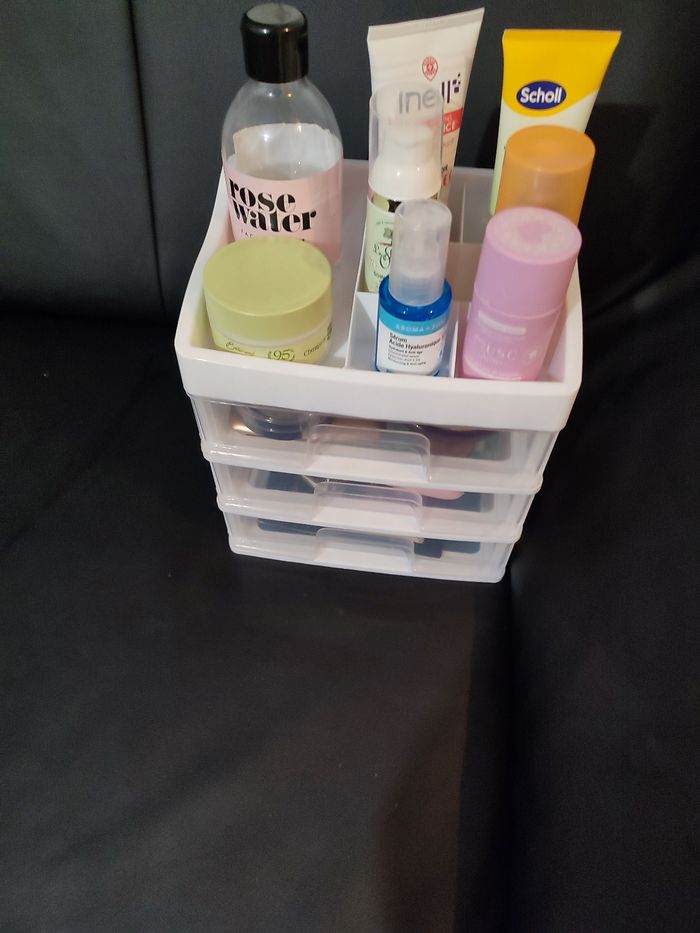 Organisateur de cosmétiques