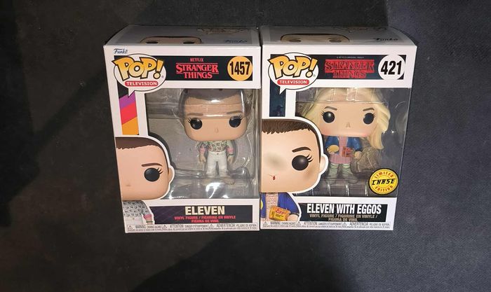 Lot 2 Figurines Funko Pop / Eleven With Eggos « Chase » 421 & Eleven 1457 / Stranger Things - photo numéro 1