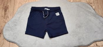 Short gémo bleu marine "amazing boys generation" 24 mois état neuf