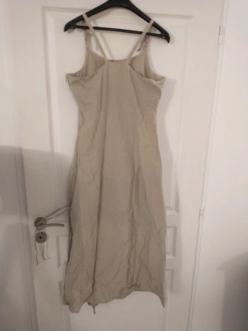 Robe longue coloris beige taille 40 Kiabi woman