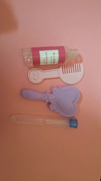 Lot diniette plastique coiffeuse