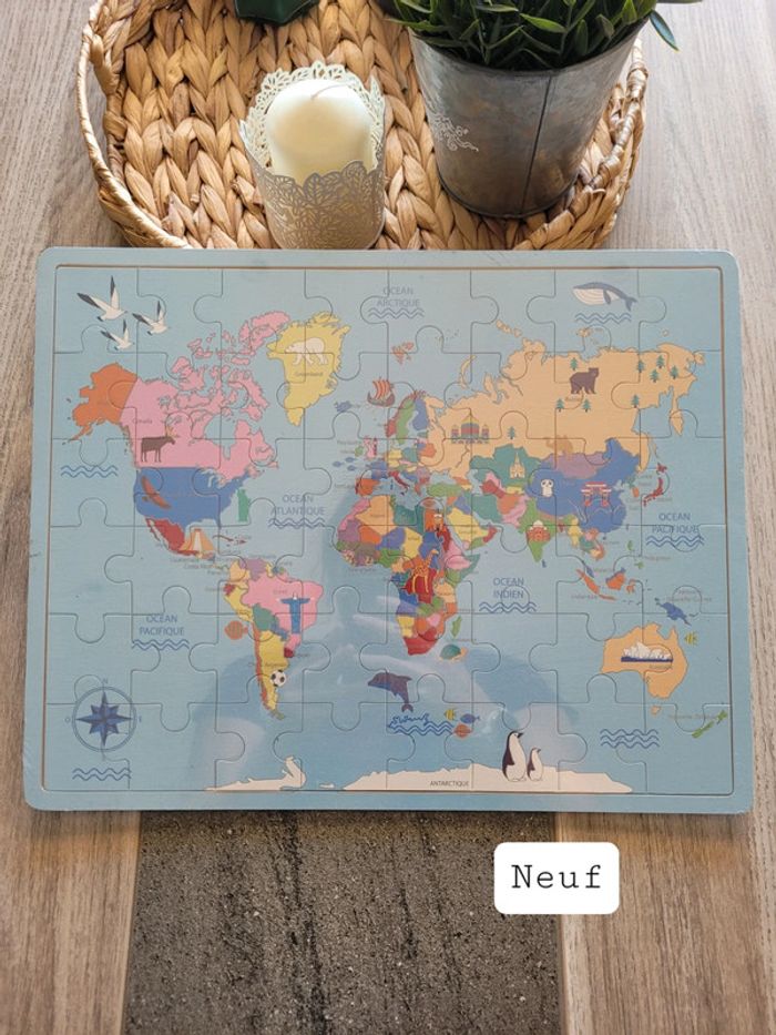 Puzzle en bois neuf