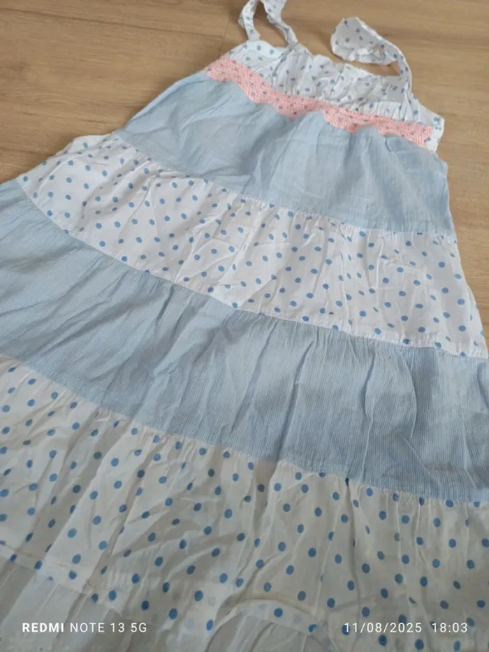 Magnifique robe bleu blanc rose taille 5 ans - photo numéro 2