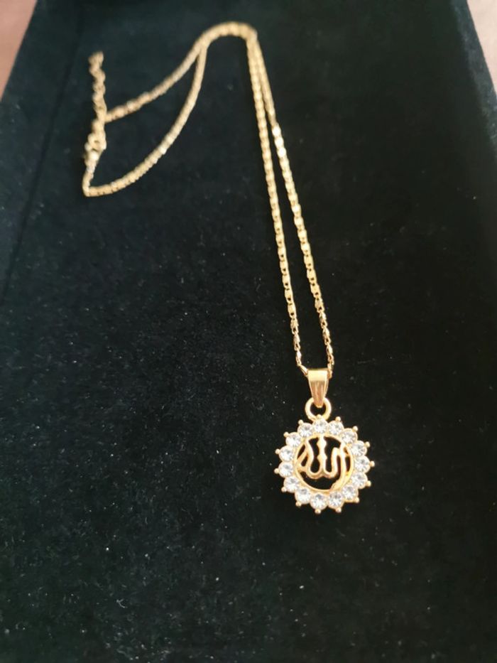 Collier et pendentif spirituel musulman Allah