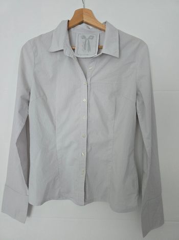Chemise cintrée grise à rayures
