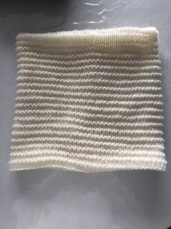 Tour de cou creme blanc 