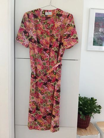 Robe boutonnée vintage multicolore à épaulettes