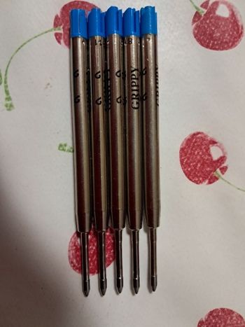 Lot 5 recharges bleues pour stylo