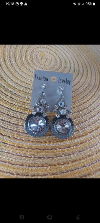Boucle d'oreille 