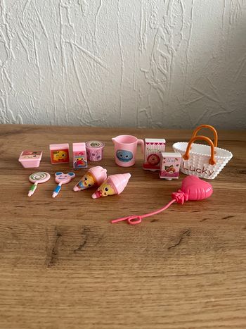 Lot de miniatures cuisine pour maison de poupée