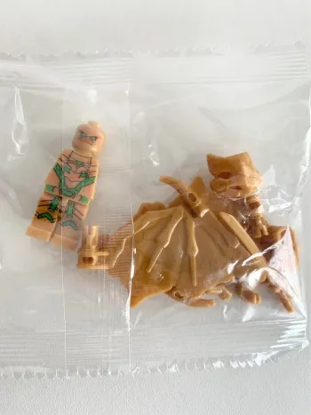 Figurine Dragon d’Or Cristallisé ( neuf ) 🚨