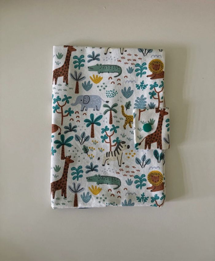 Protège carnet de santé thème Savane