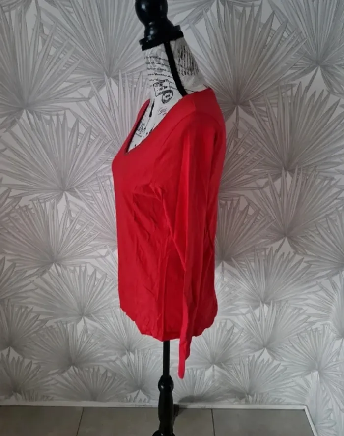 Joli tee-shirt manches longues Gdm taille 36 - photo numéro 3