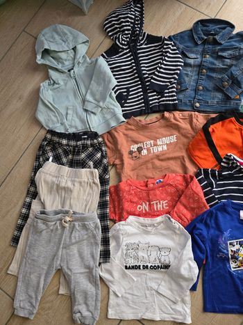 Lot vêtements 12 mois