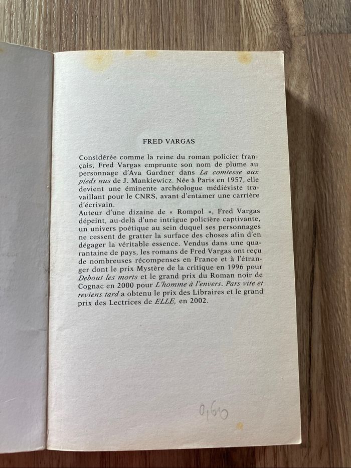 Livre de poche-Fred Vargas-Pars vite et reviens tard - photo numéro 5