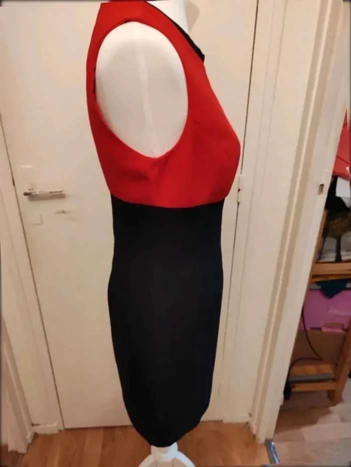 Robe cintrée taille 38 bicolore noire rouge Léa Lauryl Paris - photo numéro 5